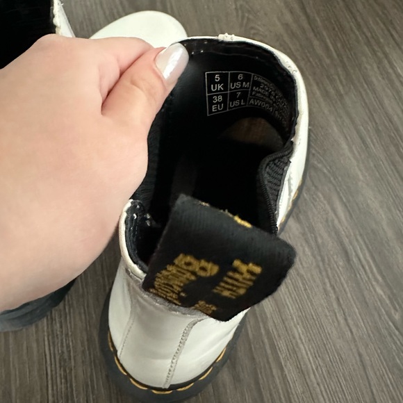 Dr. Martens white Chelsea boot platform - Picture 2 of 7